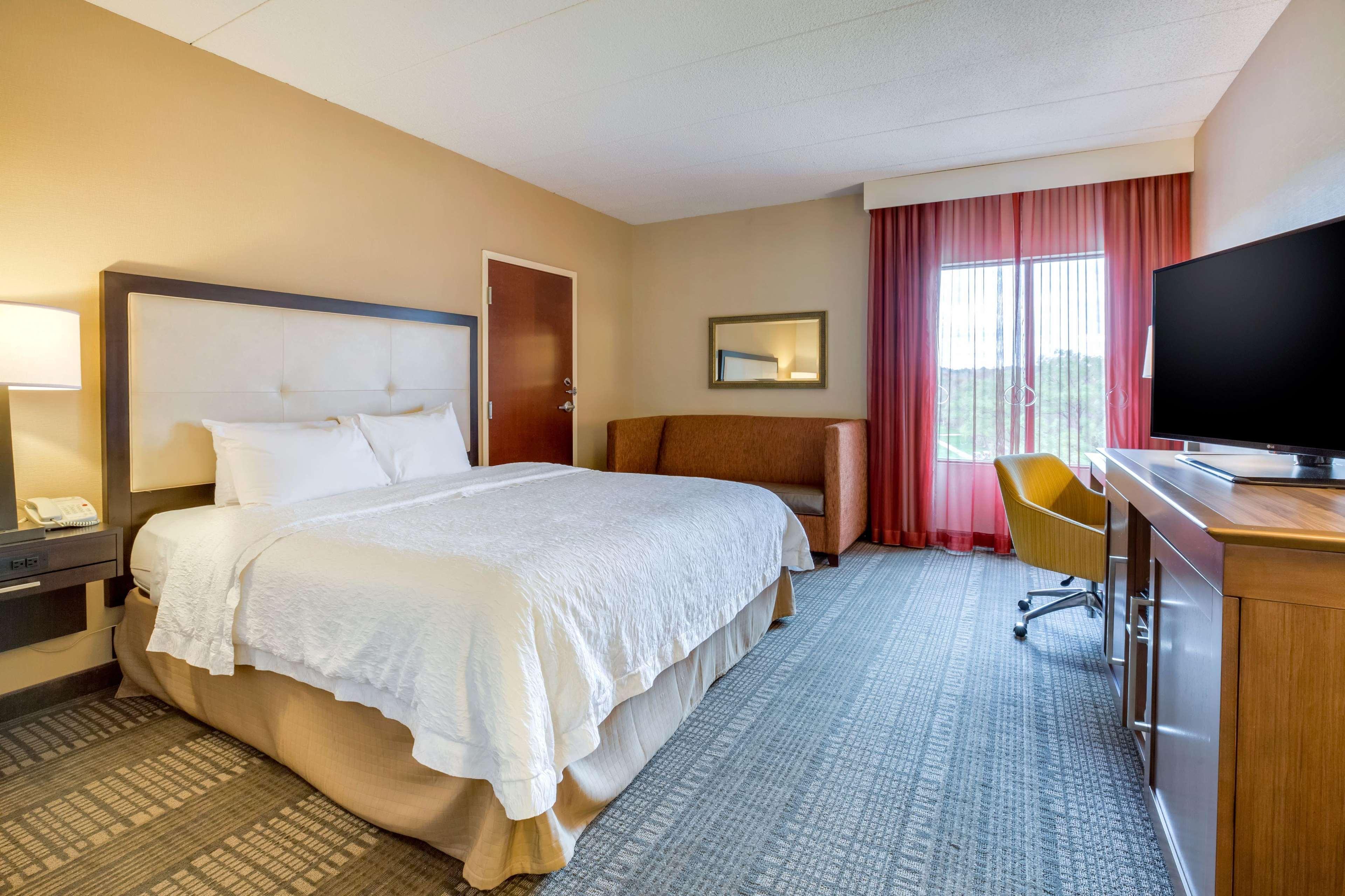 Hampton Inn Boston-Norwood Exteriör bild