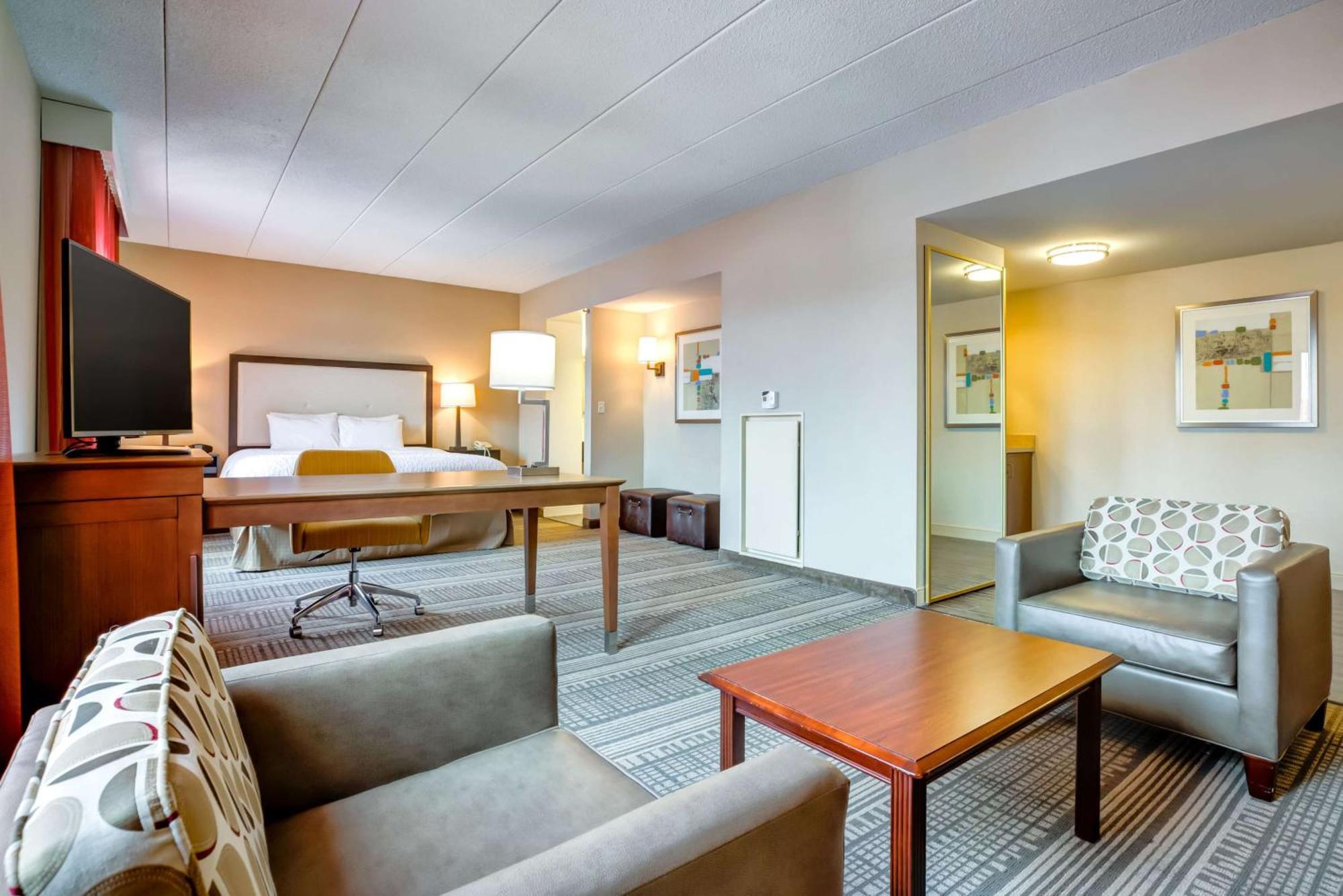 Hampton Inn Boston-Norwood Exteriör bild