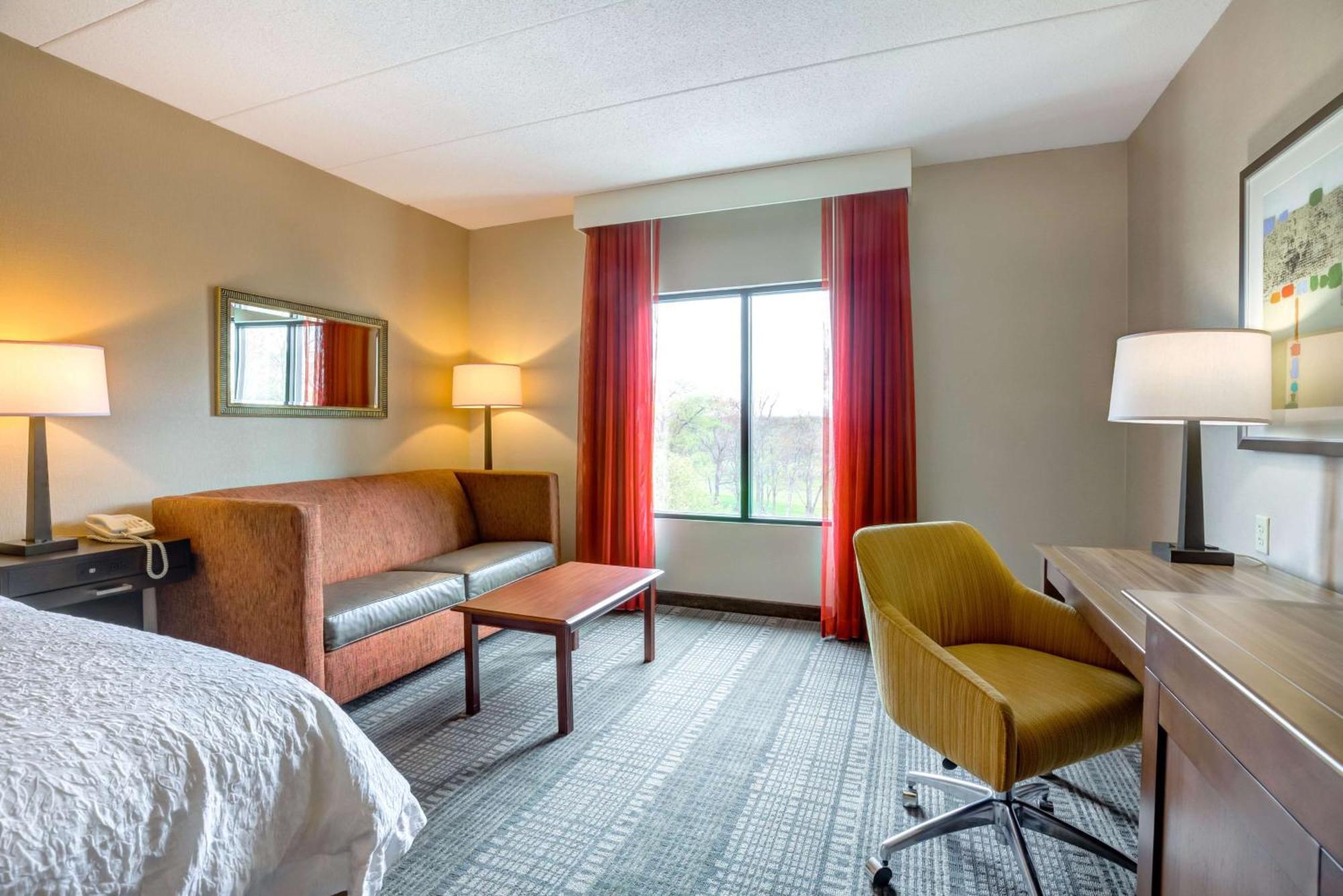 Hampton Inn Boston-Norwood Exteriör bild