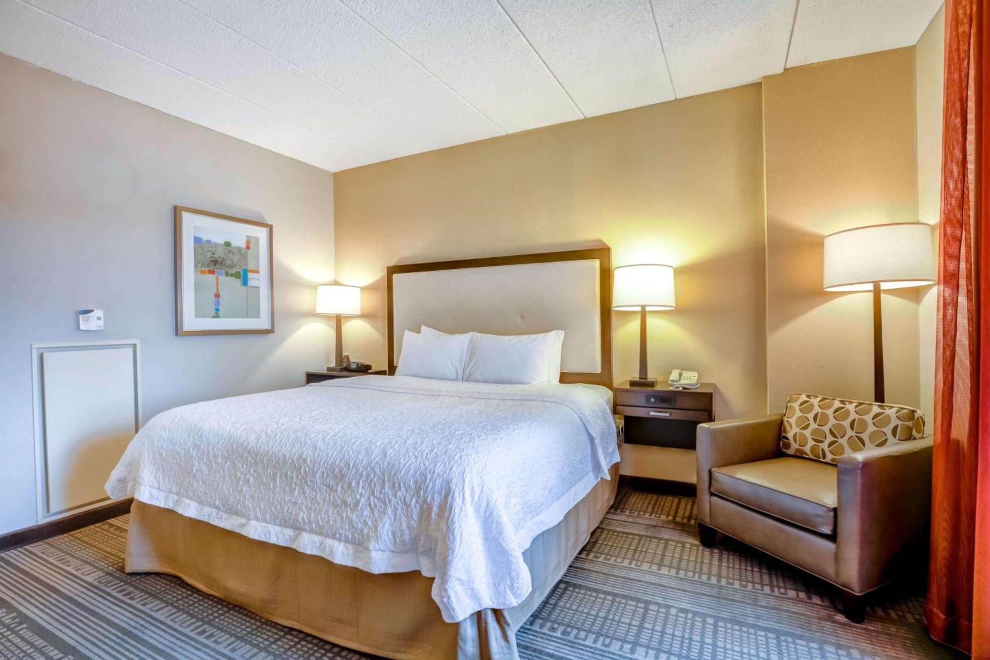 Hampton Inn Boston-Norwood Exteriör bild