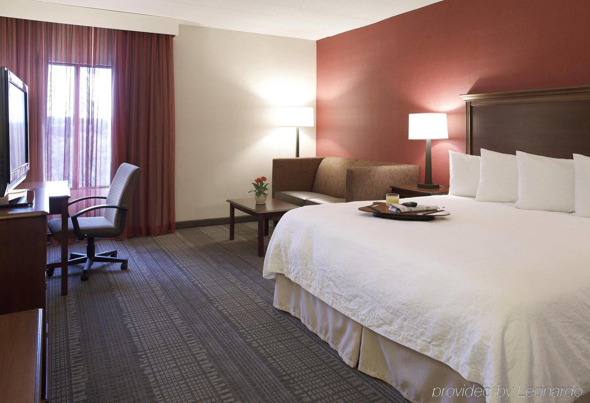Hampton Inn Boston-Norwood Exteriör bild